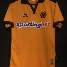 【2010/11】 / Wolverhampton Wanderers F.C. / Home