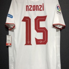 【2016/17】 / Sevilla FC / Home / No.15 NZONZI