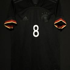 【2020/21】 / Germany / Away / No.8 KROOS