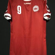 【2002/03】 / Denmark / Home / No.9 TOMASSON