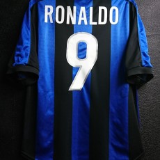 【1999/2000】 / Inter Milan / Home / No.9 RONALDO