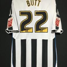 【2009】 / Newcastle United / Home / No.22  BUTT / Bobby Robson Foundation