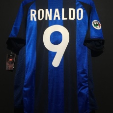 【2001/02】 / Inter Milan / Home / No.9 RONALDO