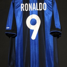 【2000/01】 / Inter Milan / Home / No.9 RONALDO