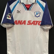 【1997/98】 / Yokohama Flügels / Home